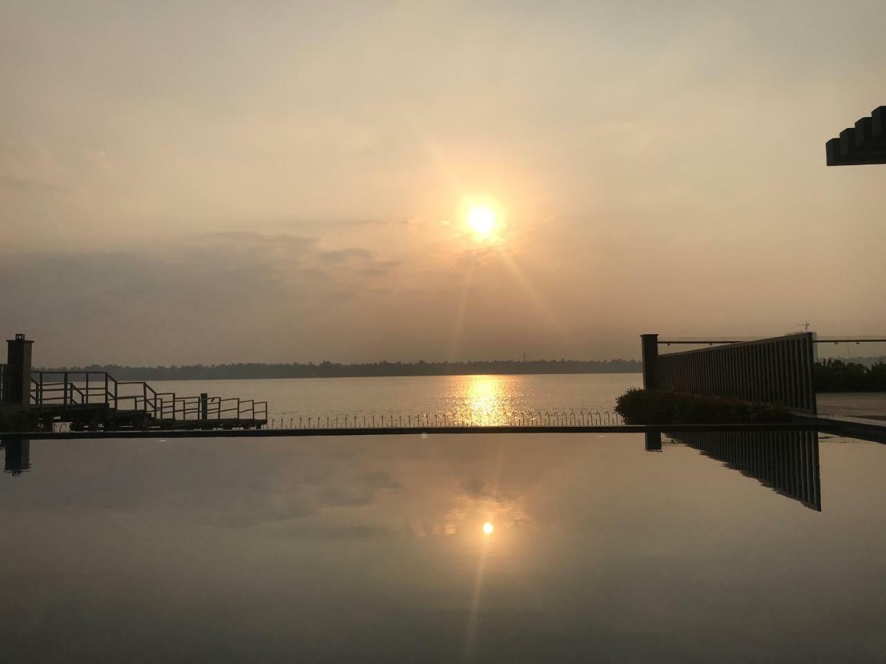 Kent Baywatch Suites Kochi المظهر الخارجي الصورة